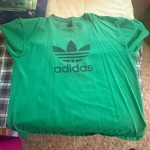 Adidas T-Shirt